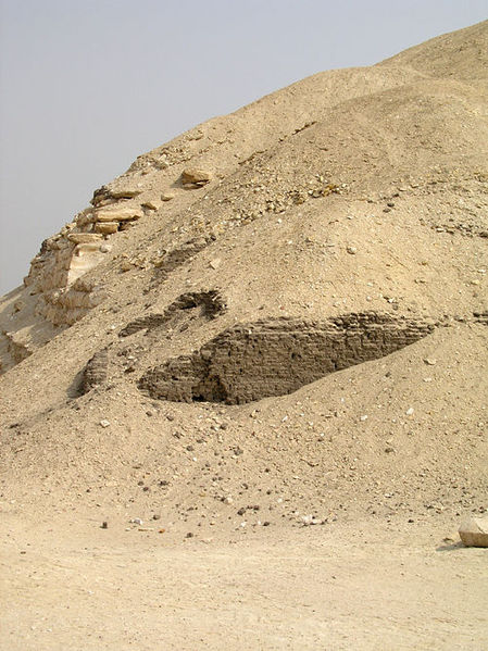 File:MK Pyramids 06.jpg