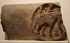 5 6 век до нашей эры. 12 Век до нашей эры. Рельеф с изображением салабхаджики музей Матхуры. Матхура древняя Индия. Бронзовая Курильца слоны 250 лет до н.э тройная.