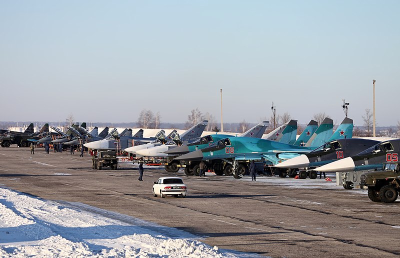 http://upload.wikimedia.org/wikipedia/commons/thumb/b/bf/Military_aircraft%2C_Lipetsk_Air_Base.jpg/800px-Military_aircraft%2C_Lipetsk_Air_Base.jpg