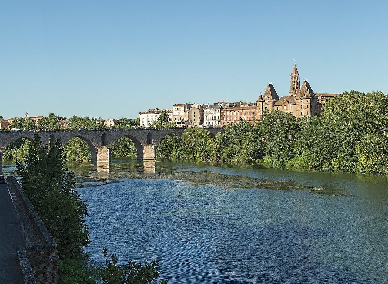 Tarn-et-Garonne 1280px-Montauban_-_le_Pont_Vieux