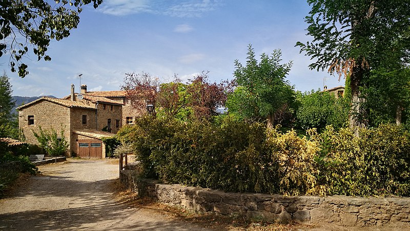 File:Montclar de Berguedà 2.jpg