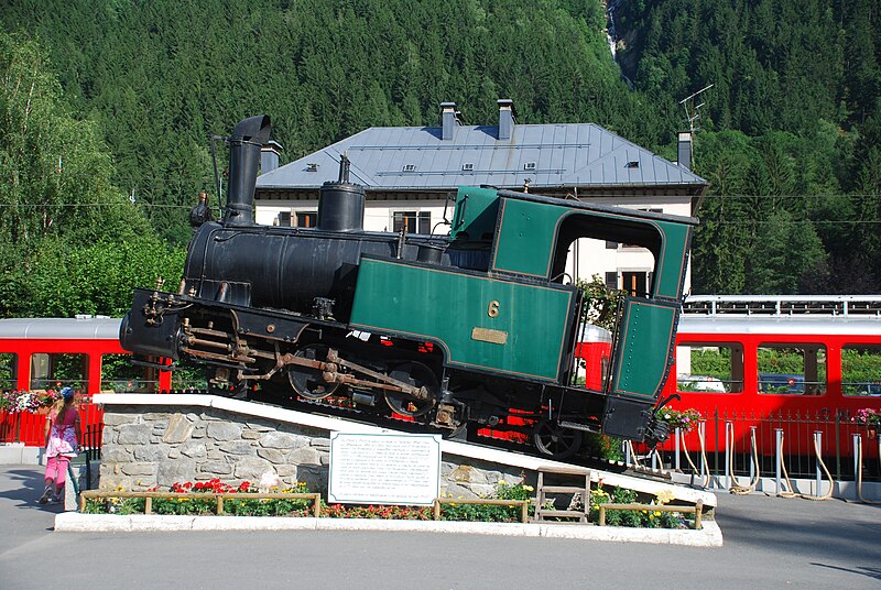 File:Montenvers - locomotive numéro 6.JPG