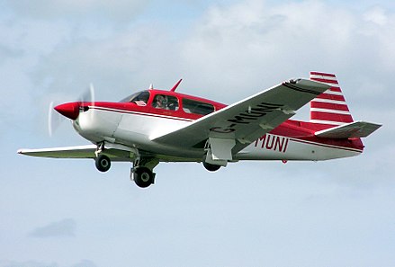 A Mooney M20J with a retractable tricycle landing gear