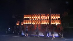 Datei: Nagasaki Spirit Boat Procession - Nagasaki - 2018 8 15.webm