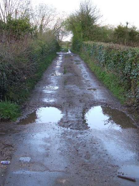 File:Narrow lane - geograph.org.uk - 762427.jpg