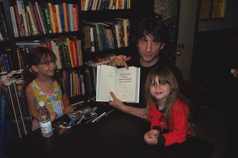 File:Neil Gaiman Book signing California 2001.jpg