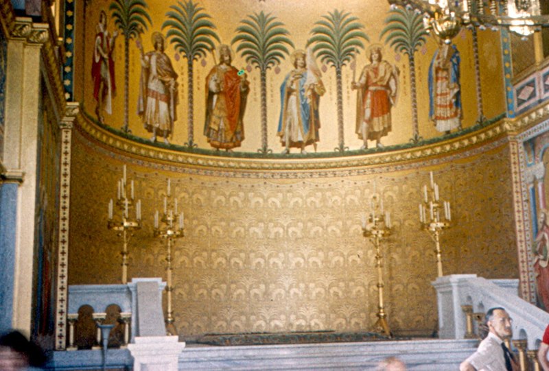 File:Neuschwanstein - Throne Room (2975633829).jpg