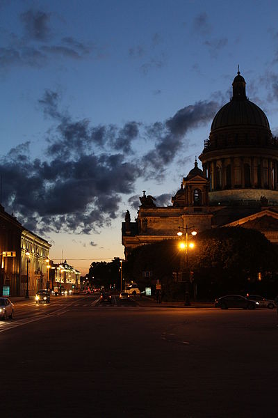 File:Nighttime view of Saint Isaac's Cathedral IMG 2892.JPG