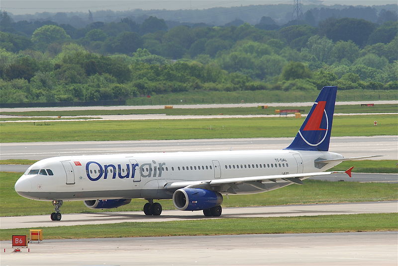 File:Onur Air Airbus A321-231; TC-OAL@MAN;14.05.2011 596dm (5732958012).jpg