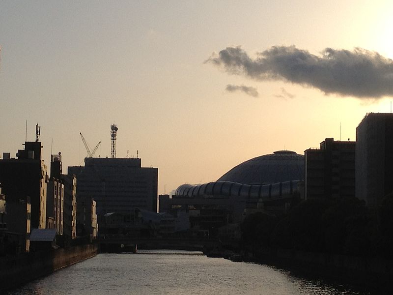 File:Osaka Dome from shin naniwa suji.JPG