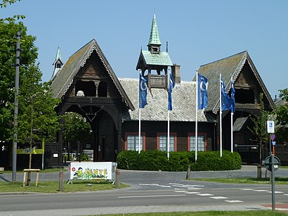 Hoe gaan naar Koninklijke Stallingen met het openbaar vervoer - Over de plek