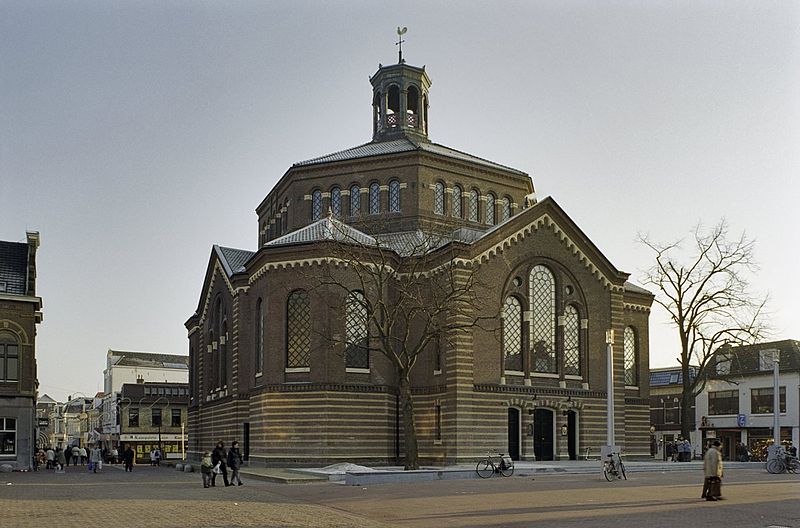 File:Overzicht van de kerk op de kaasmarkt - Purmerend - 20420474 - RCE.jpg