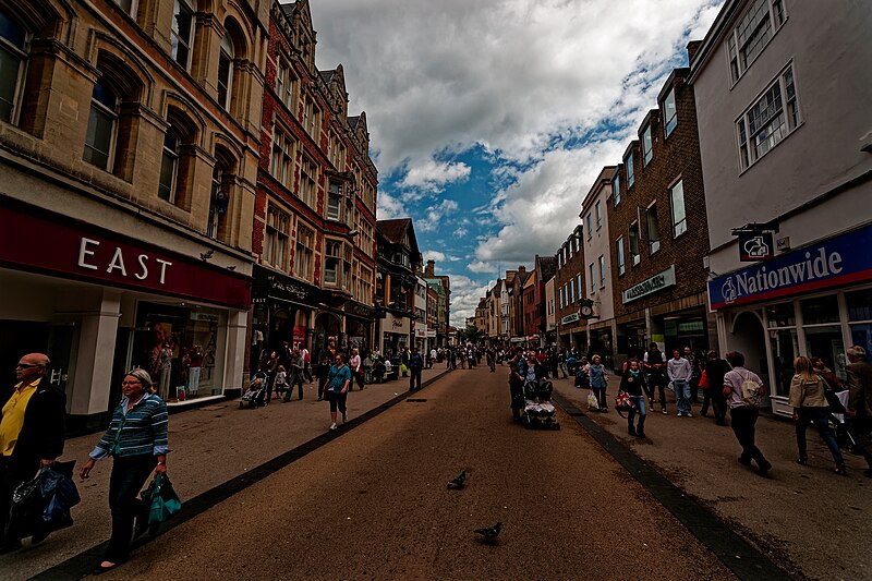 File:Oxford - Queen street - View WNW.jpg