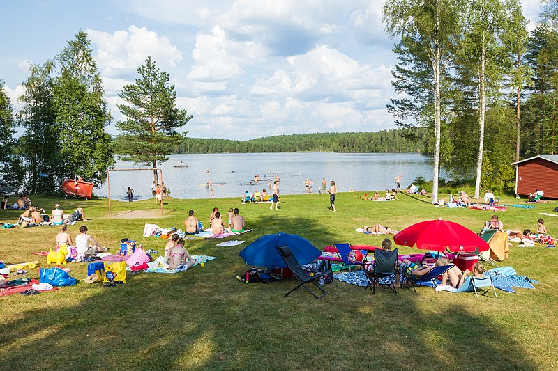 File:Pålsbenningsbadet 2014-07-26.jpg