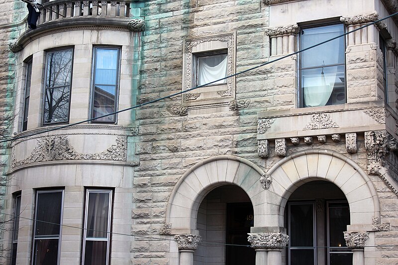 File:Paine Mansion (Pi Kappa Phi Alpha Tau, "Castle") Exterior (32724685721).jpg
