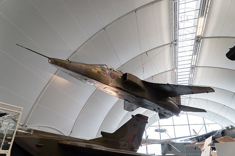 File:RAF Museum (29066172667).jpg