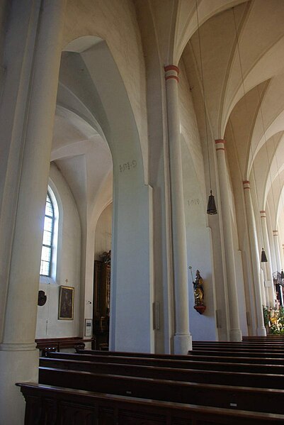 Separating arches in the St. Zeno church [de]