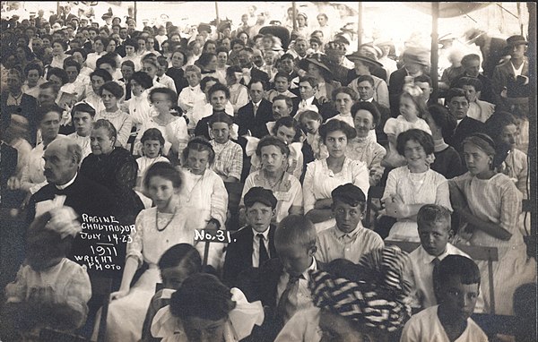 Racine, Wisconsin Chautauqua presentation under a tent, July 14–23, 1911. Photo by Wright Photo.