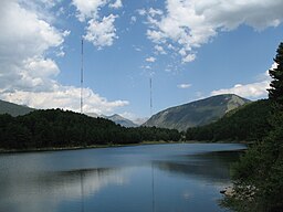 Radio Andorras sändarmaster vid Lac d'Engolasters.