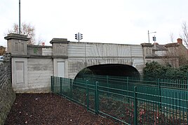 Rialto Bridge' carries the South Circular Road over the Luas Red Line RialtoBridge1.JPG