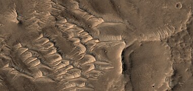 Ridges with some pyramid shapes.jpg