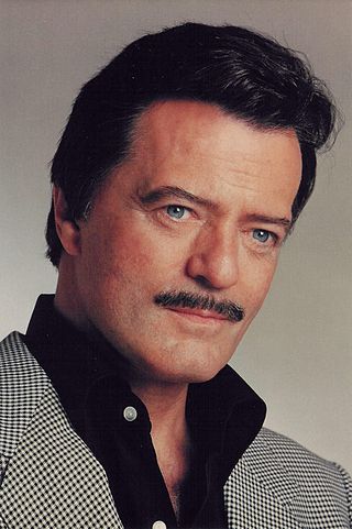 <span class="mw-page-title-main">Robert Goulet</span> Canadian-American singer and actor (1933–2007)