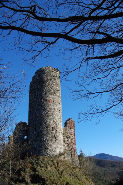 Come arrivare a Castello di Borgo Fornari con i mezzi pubblici - Informazioni sul luogo