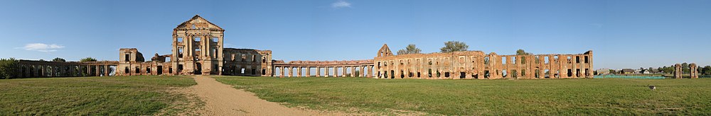 Siedziba rodu Sapiehów – pałac w Różanie zniszczony w wyniku wojny domowej