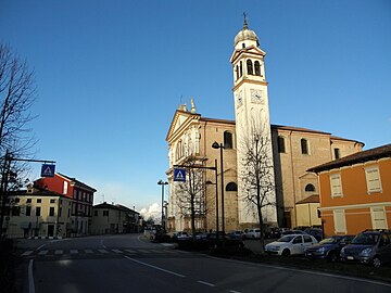 Fichier:San_Martino_e_centro_(Tribano).JPG