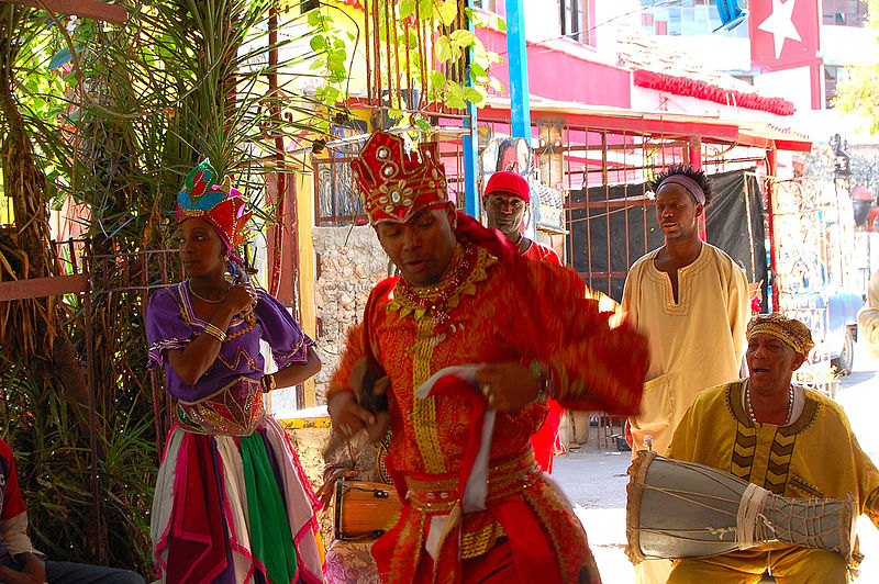 File:Santeria Centro Habana.JPG