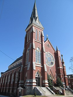 St. Marys Church de la Senmakula koncipiĝo, Pawtucket RI.jpg