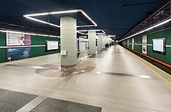Stacja metra Świętokrzyska 2022.jpg