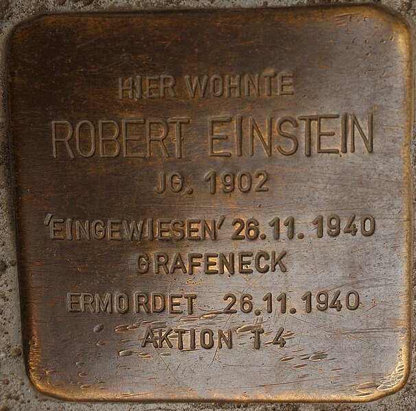 File:Stolperstein Göppingen, Robert Einstein.jpg