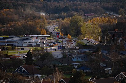 How to get to Stora Högaskolan with public transit - About the place