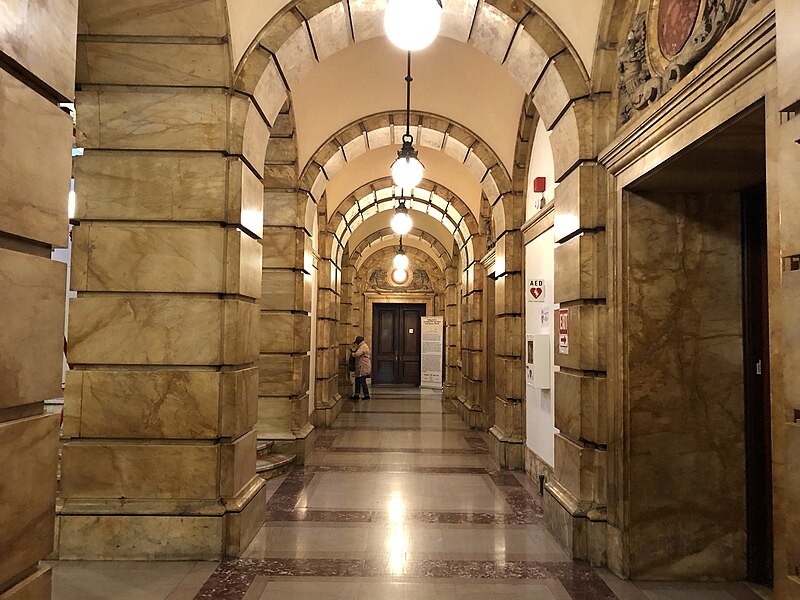 File:Surrogate's Court - Interior.jpg