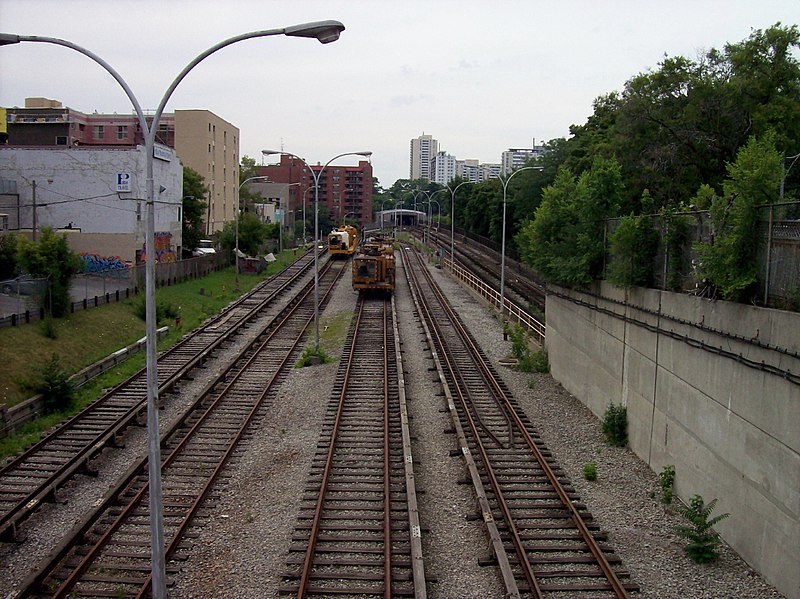 File:TTC's Vincent Yard at Dundas West Station.jpg