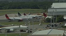 Terminal de carga, hangar de Avianca y posiciones remotas del lado oeste de la terminal