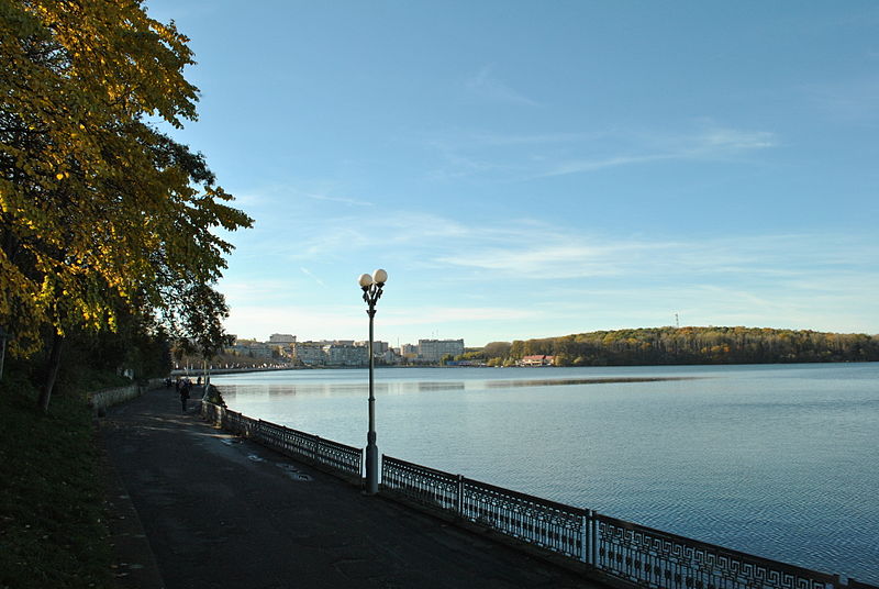 File:Ternopil-stav-12100144.jpg