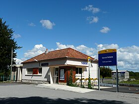 Gare de Thenon makalesinin açıklayıcı görüntüsü