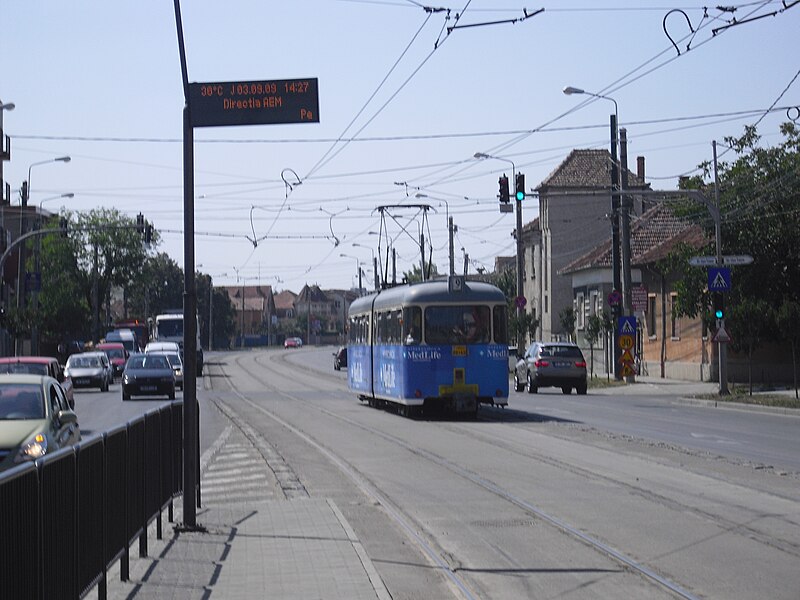 File:Timisoara - Tramway 30.jpg