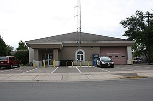 Tomahawk Wisconsin City Hall Police Station.jpg