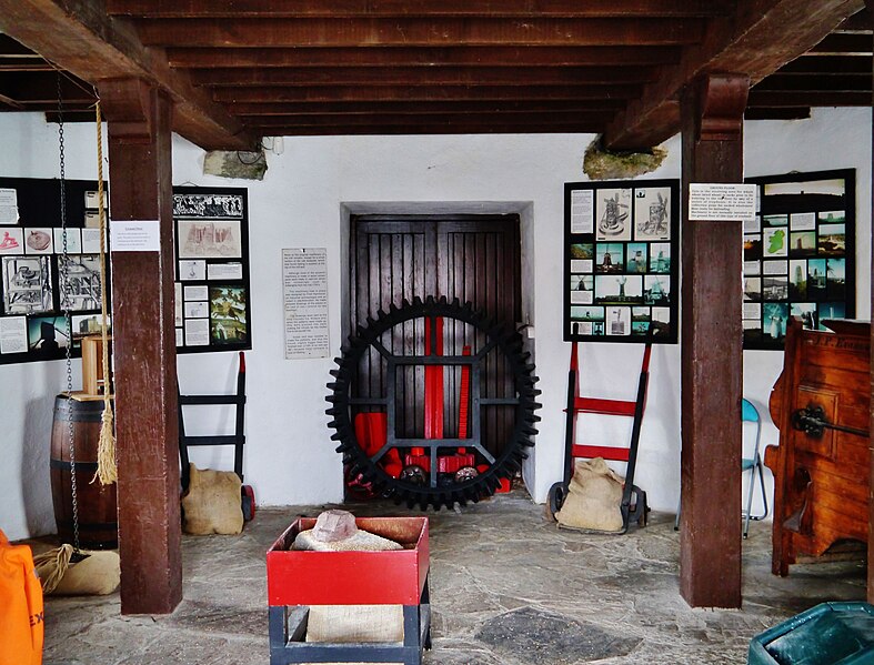 File:Tralee Blennerville Windmill Interior 1.jpg