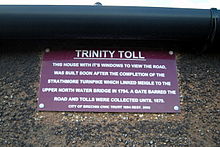 Plaque commemorating Trinity Toll house Trinity toll.jpg
