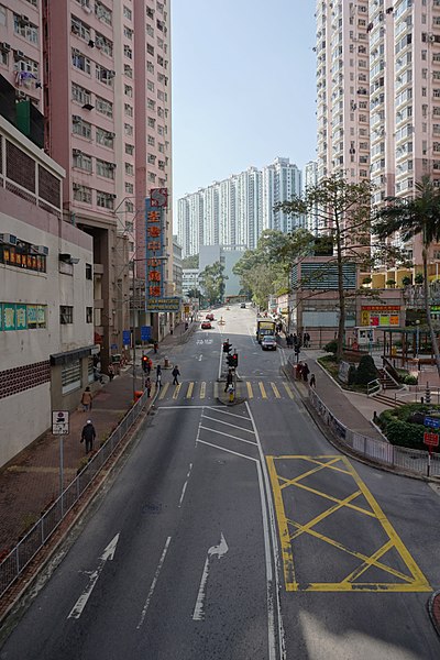 File:Tsuen King Circuit near Tsuen Wan Centre.jpg