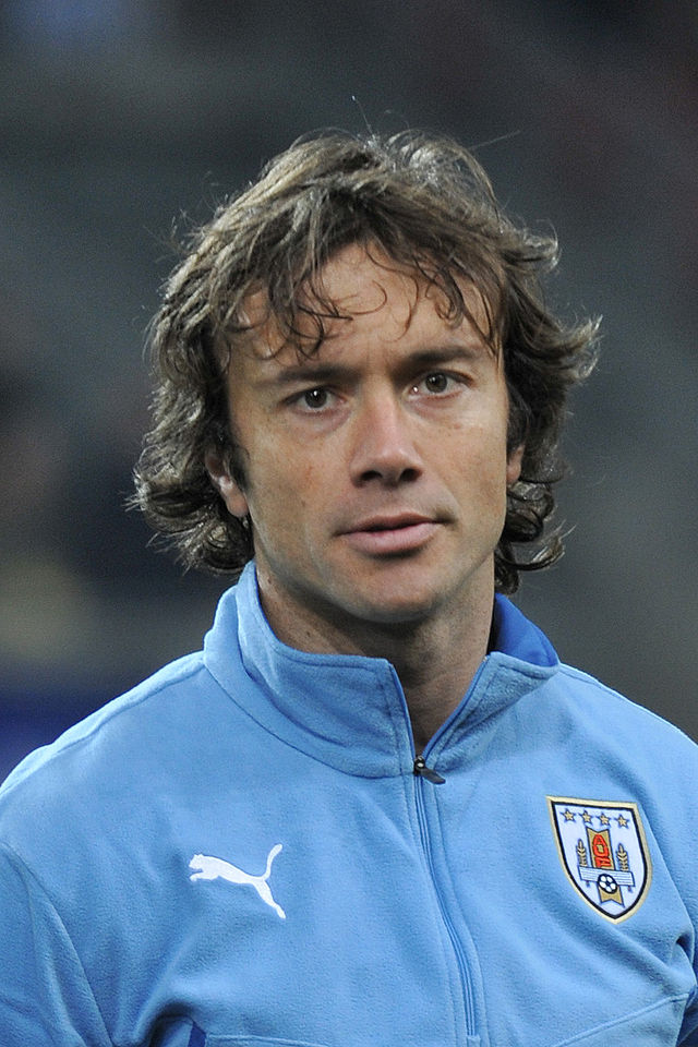 Diego Lugano Biography - Uruguayan footballer (born 1980)