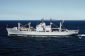 USS Durham (LKA-114) 1989'da devam ediyor.