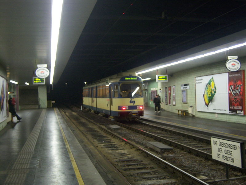 File:USTRAB Wien 8.JPG