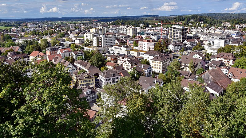 File:Uster - Kirchuster - Schloss Turm 2015-09-20 15-57-44.JPG