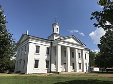 The state house in Vandalia, which was served as the capital of Illinois for 20 years in accordance with the 1818 constitution. Vandalia State House, the oldest surviving State House in Illinois located in Illinois original capital city. 02.jpg