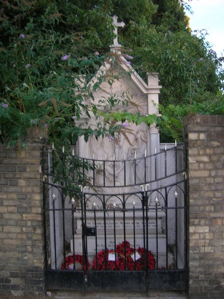 File:War Memorial, Hornsey Lane N6 - geograph.org.uk - 1293389.jpg